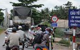 Xây cầu Vĩnh Xuân